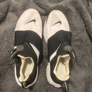 Nike Presto Extreme Black/White - Size Youth 7/Women’s 8.5